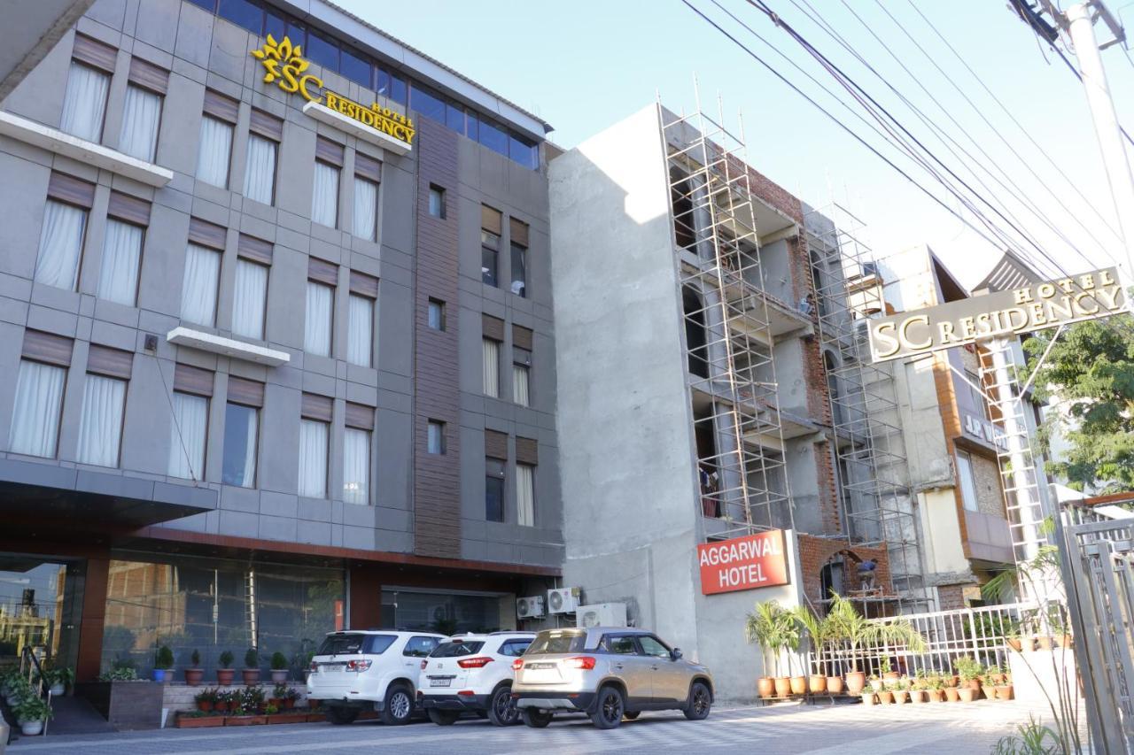 Zirakpur Hotel S C Residency מראה חיצוני תמונה