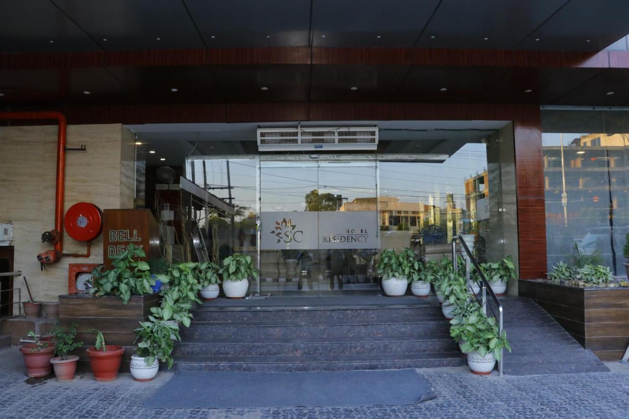 Zirakpur Hotel S C Residency מראה חיצוני תמונה